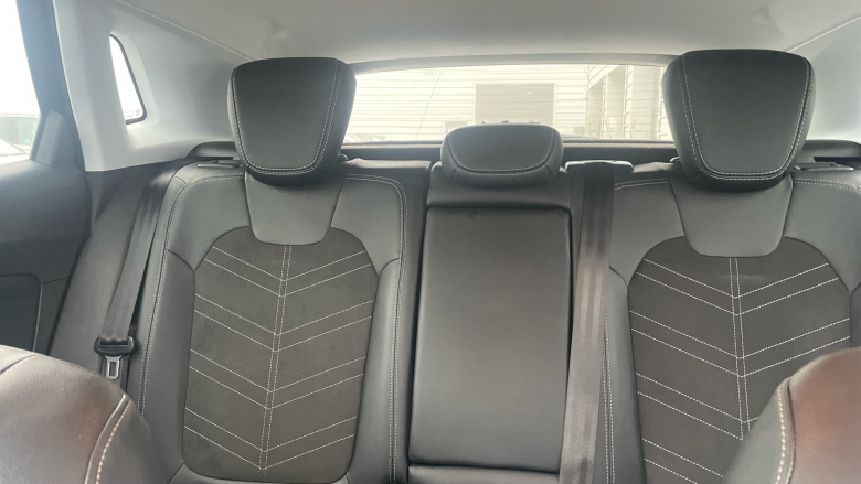 Vauxhall Grandland 1.2 Turbo Ultimate 5dr Petrol Hatchback